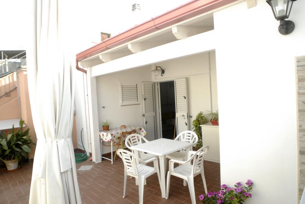 Casa Dei Furnari Apartment Collepasso Luaran gambar